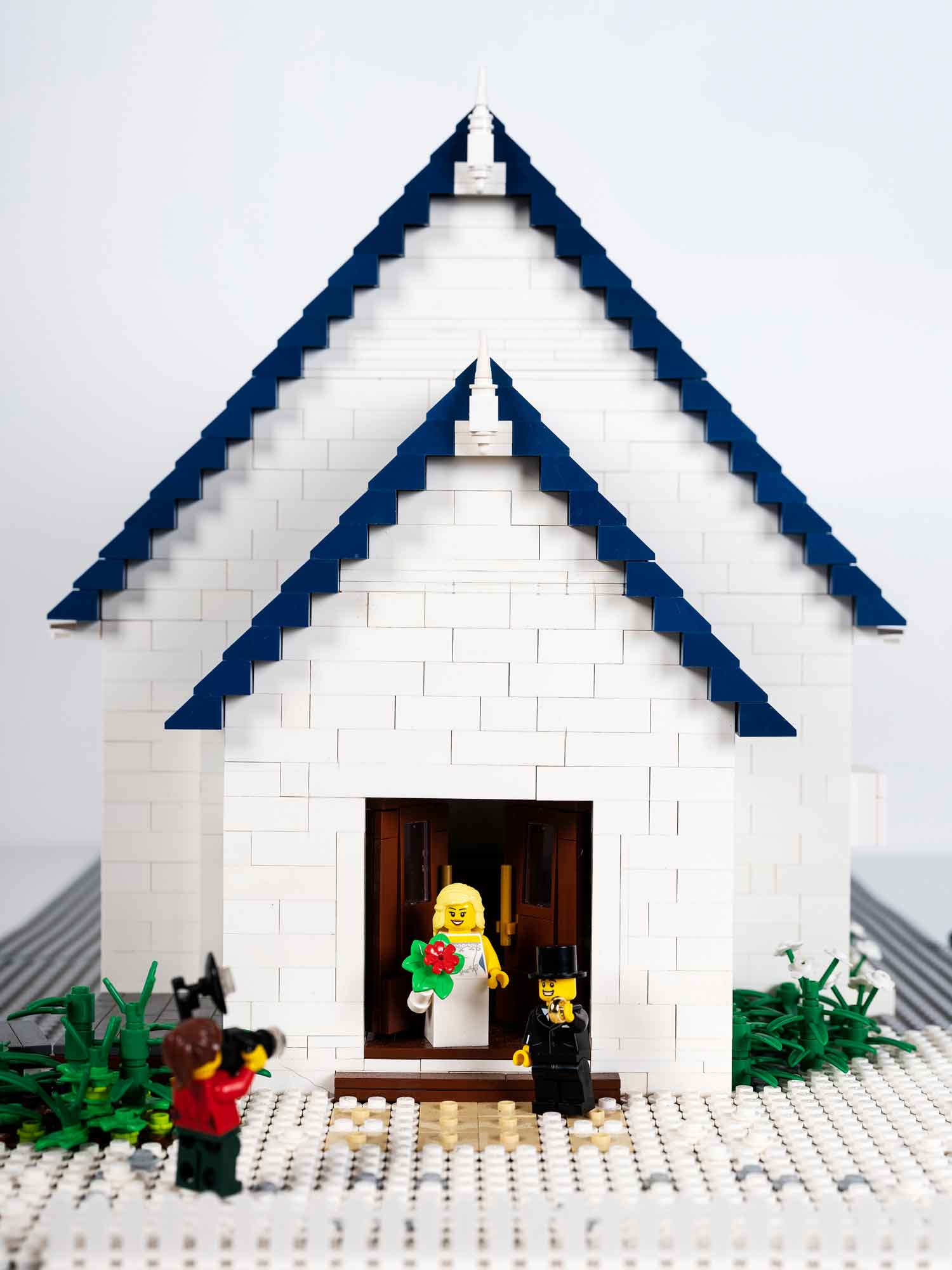 Little White Wedding Chapel MOC